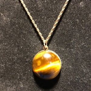 Gold toned tigers eye necklace